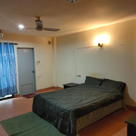 Apartments Thai Smile Pattaya Exteriör bild