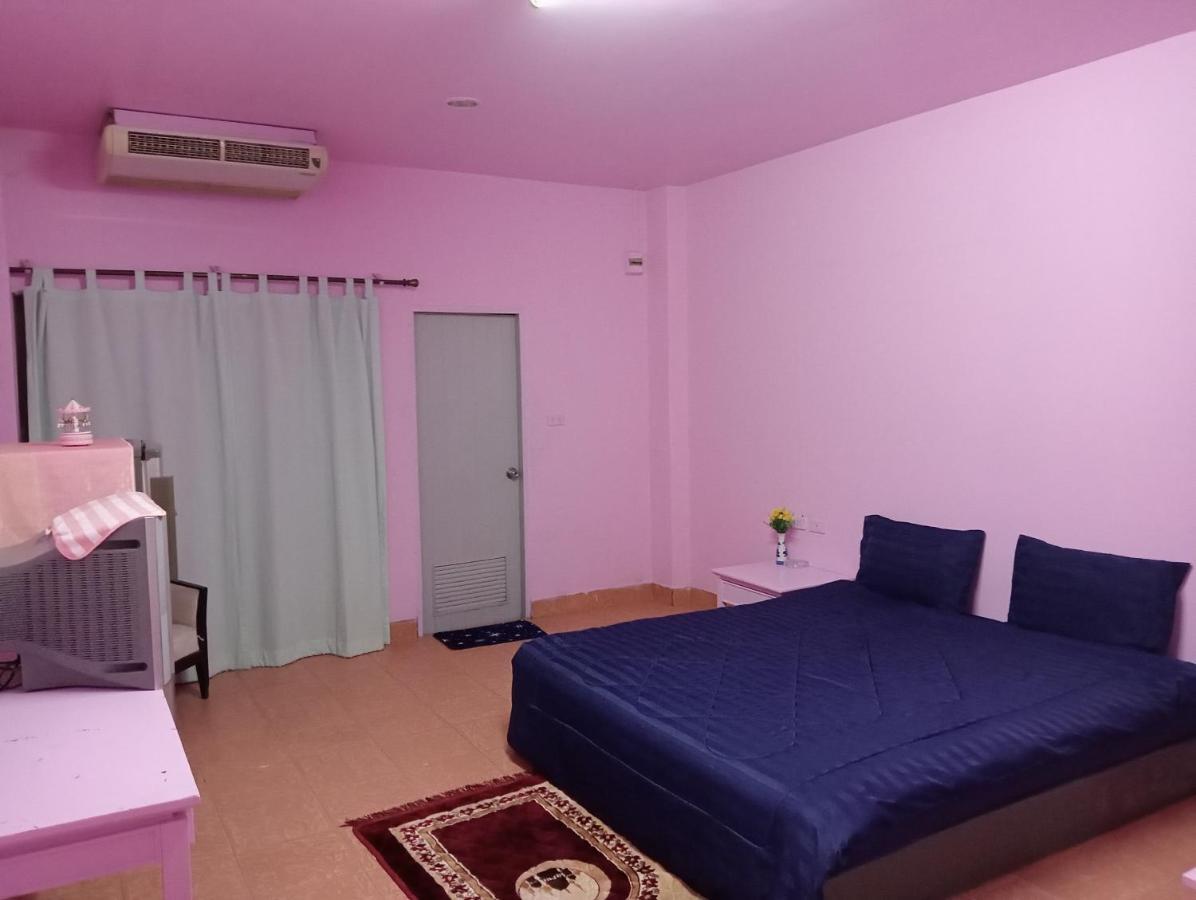 Apartments Thai Smile Pattaya Exteriör bild