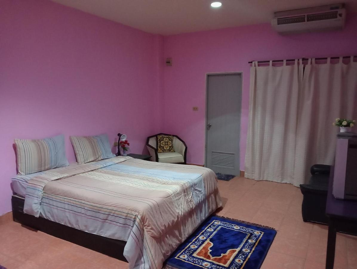 Apartments Thai Smile Pattaya Exteriör bild