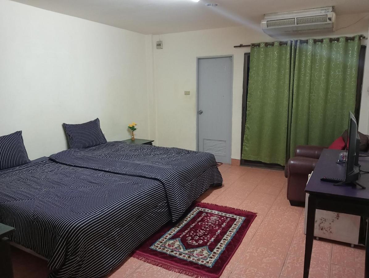 Apartments Thai Smile Pattaya Exteriör bild